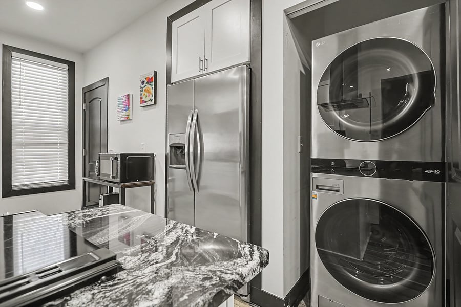 Furnished Finder property 1057861_1 photo 9