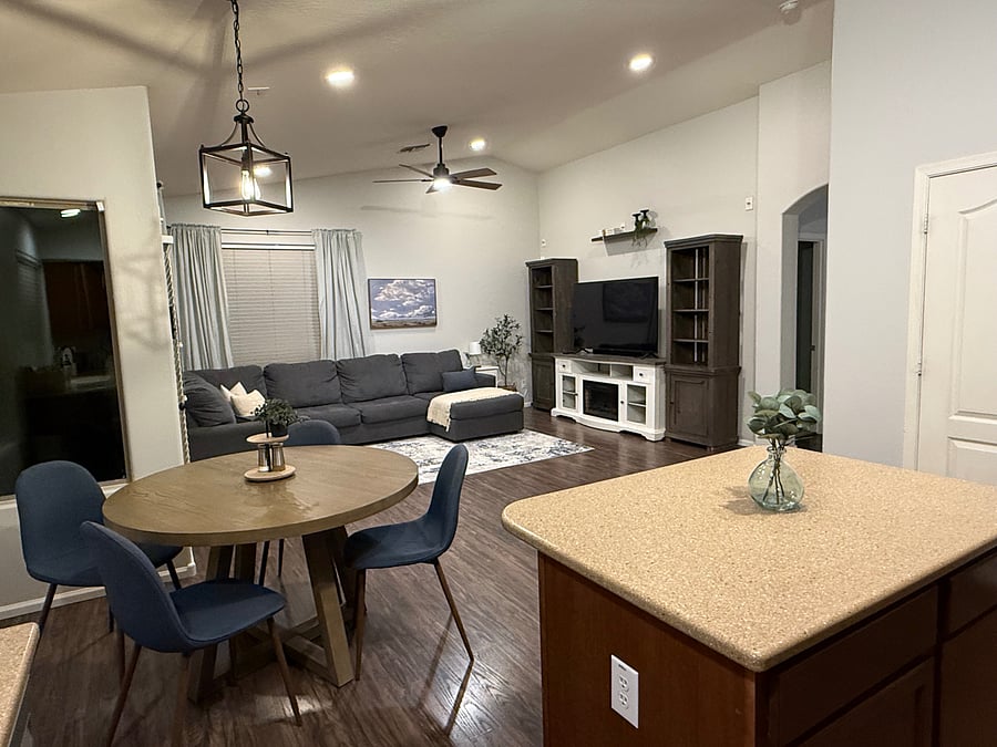 Furnished Finder property 1057962_1 photo 1