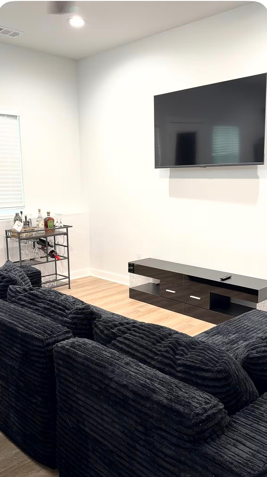 Furnished Finder property 1057980_1 photo 9