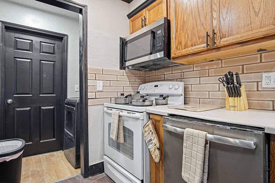 Furnished Finder property 1058006_1 photo 4