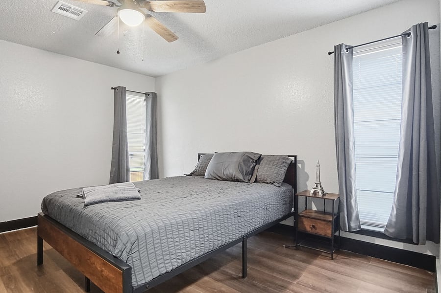 Furnished Finder property 1058006_1 photo 31