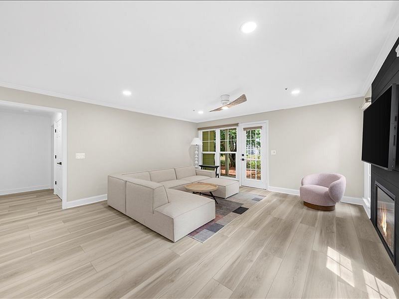 Furnished Finder property 1058008_1 photo 14