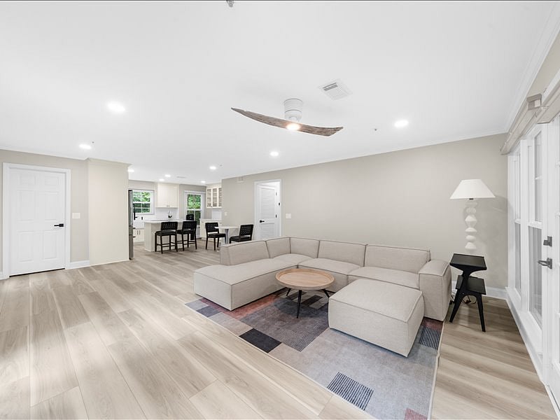 Furnished Finder property 1058008_1 photo 13