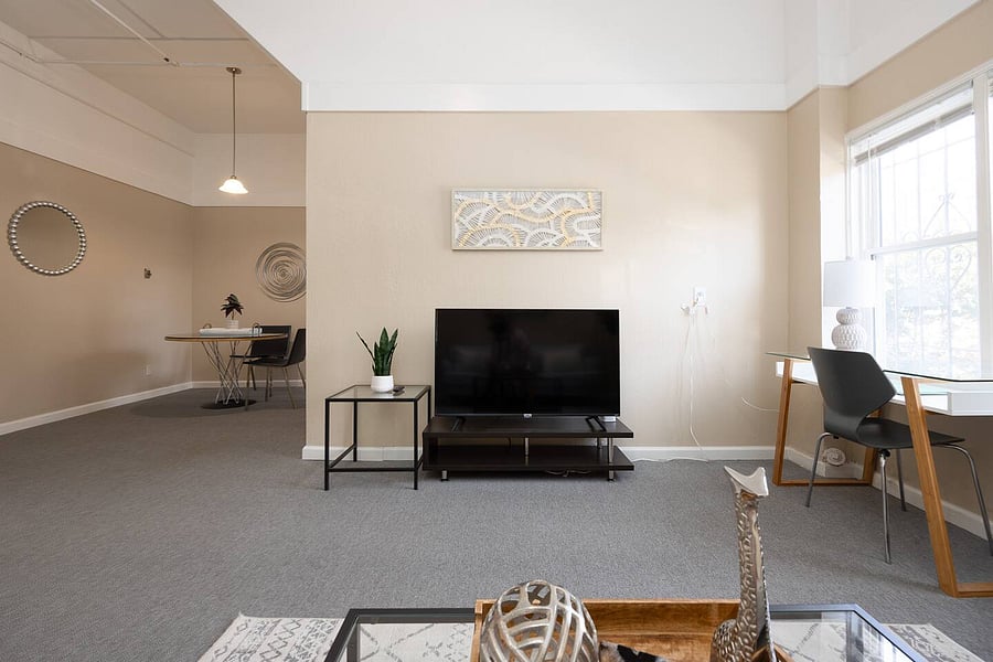 Furnished Finder property 1058053_1 photo 2