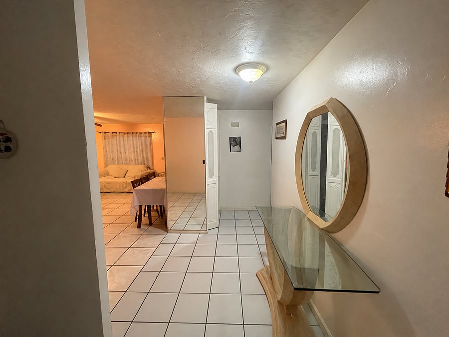 Furnished Finder property 1058056_1 photo 17