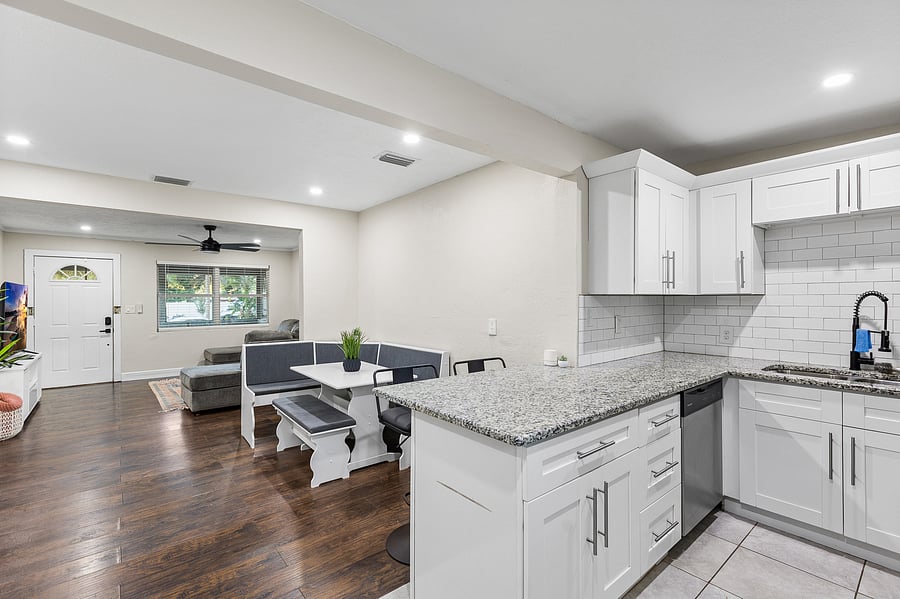 Furnished Finder property 1058070_1 photo 13