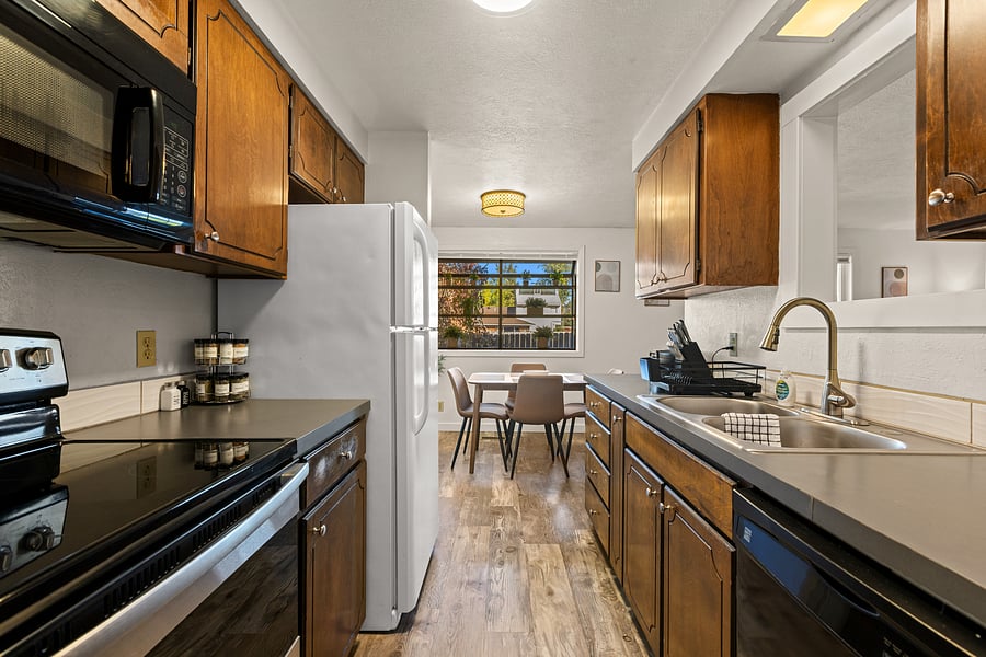 Furnished Finder property 1058123_1 photo 6