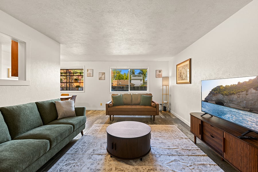 Furnished Finder property 1058123_1 photo 2