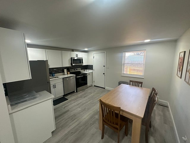 Furnished Finder property 1058197_1 photo 8