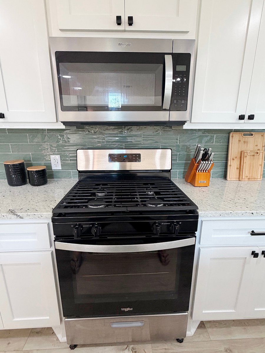 Furnished Finder property 1058198_1 photo 17