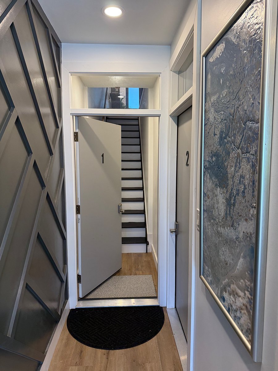 Furnished Finder property 1058287_1 photo 27