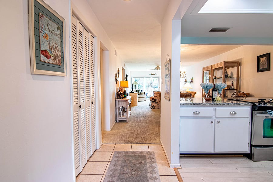 Furnished Finder property 1058311_1 photo 7