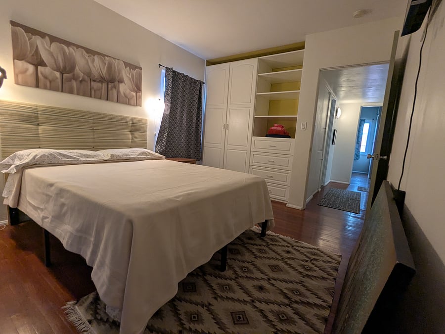 Master bedroom 