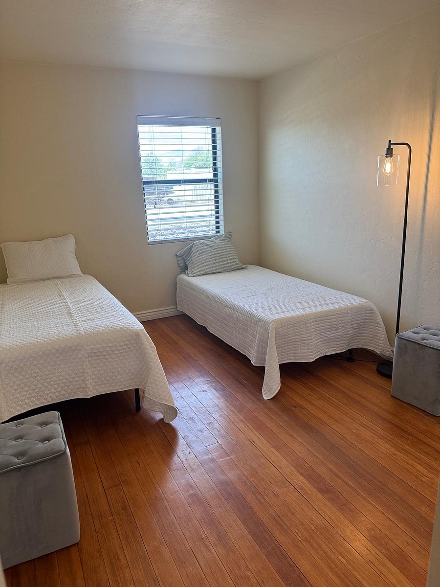 Furnished Finder property 1058340_1 photo 9