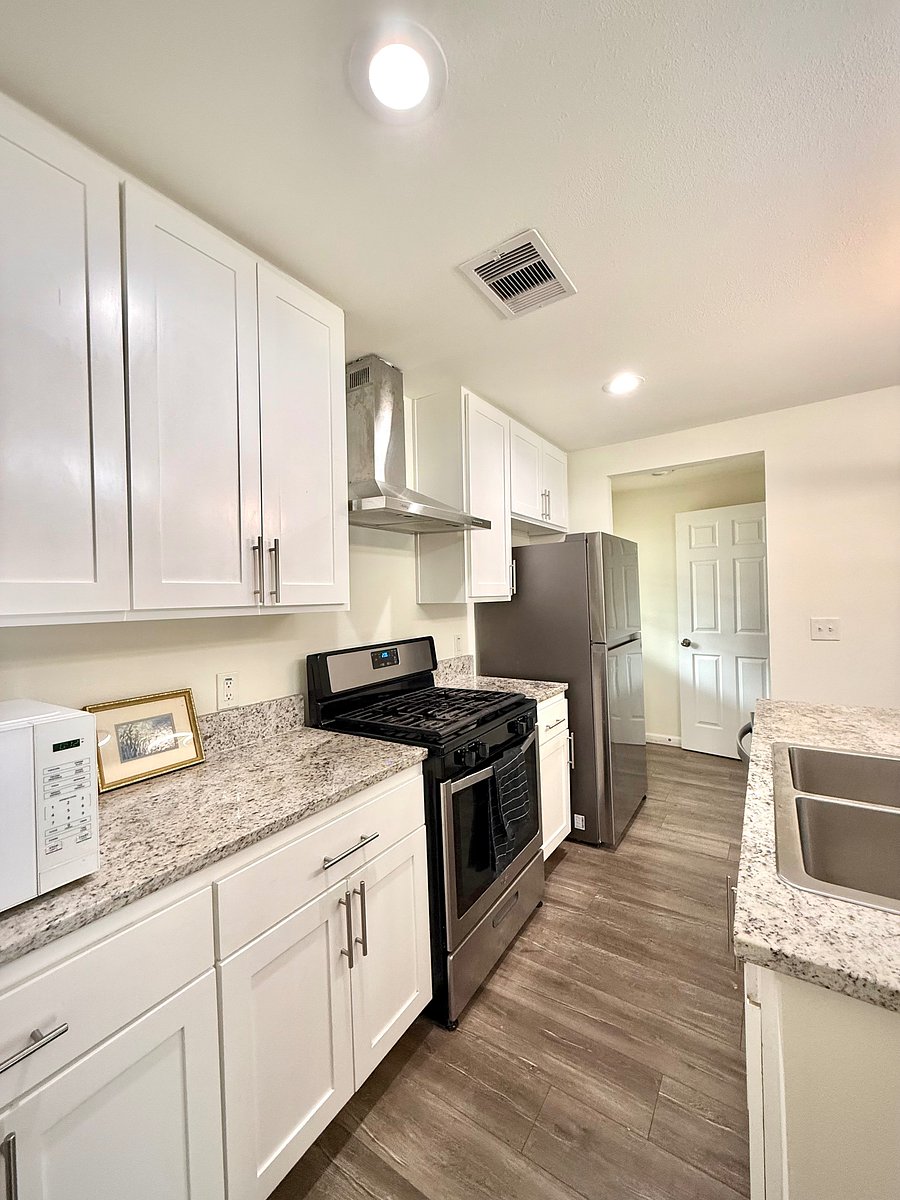 Furnished Finder property 1058366_1 photo 7