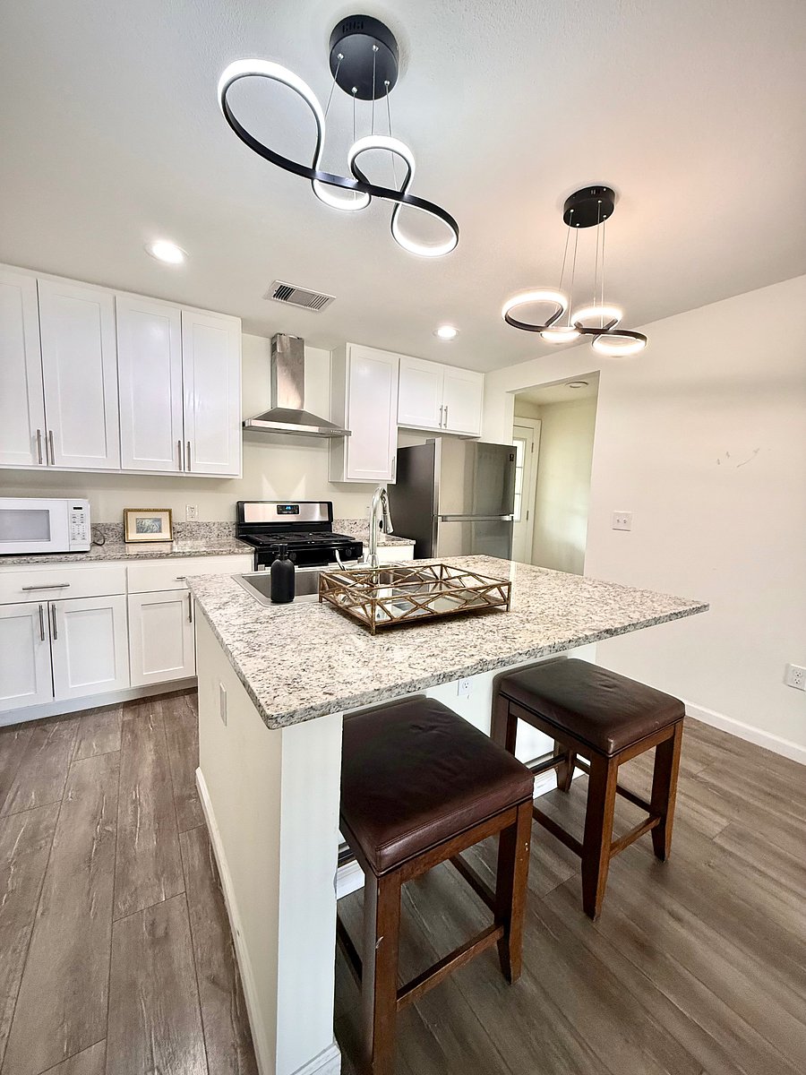 Furnished Finder property 1058366_1 photo 6