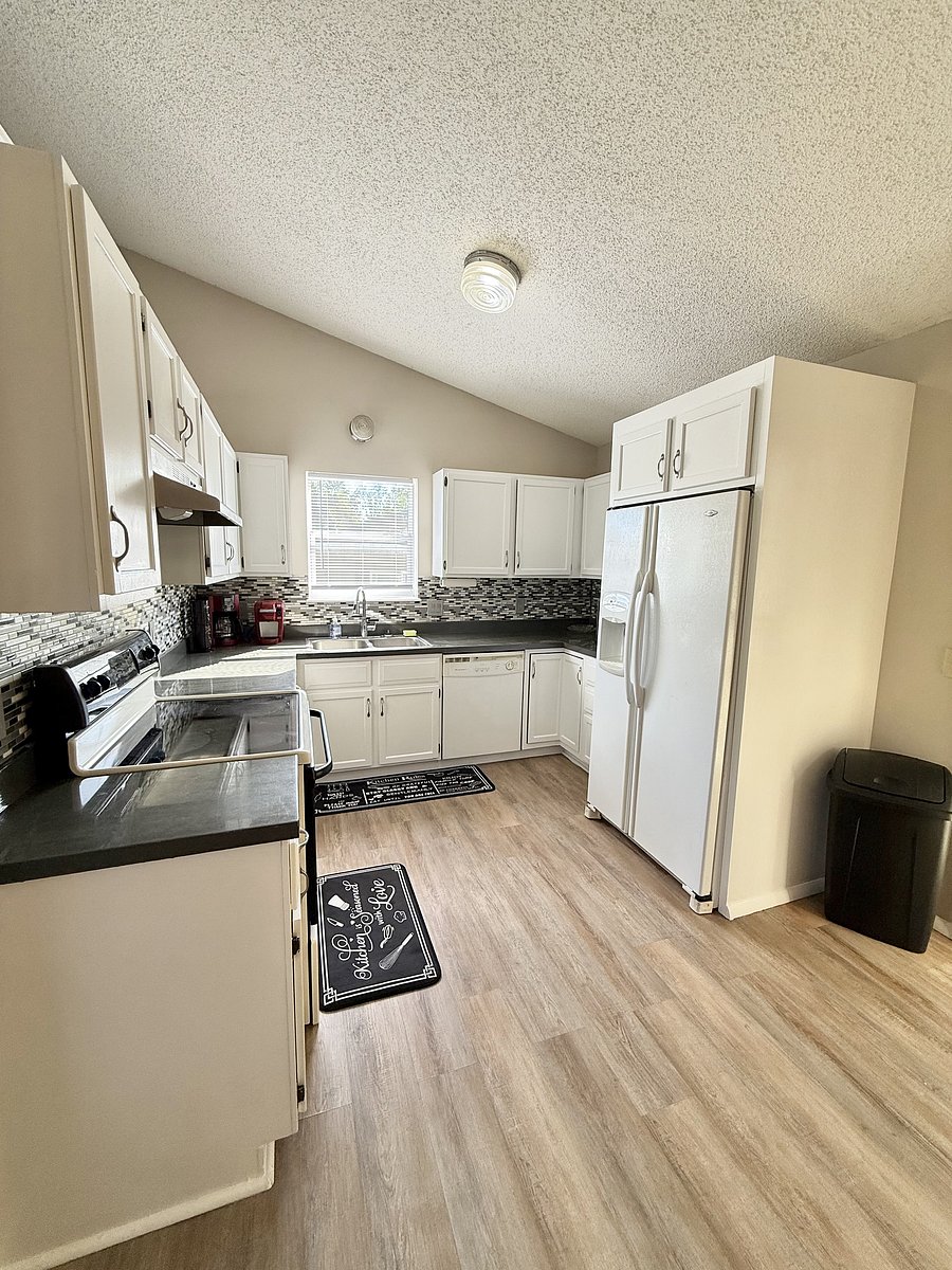 Furnished Finder property 1058385_1 photo 5