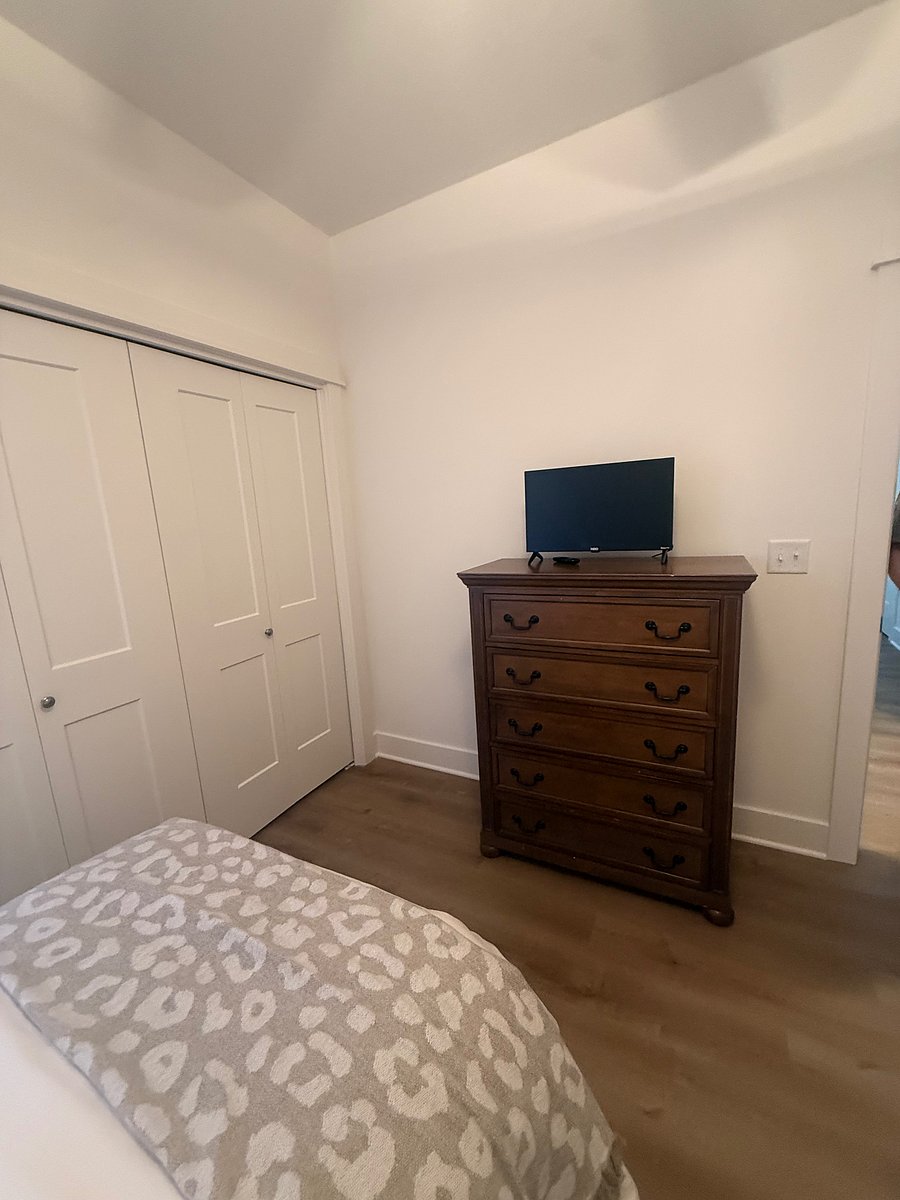 Furnished Finder property 1058396_1 photo 13