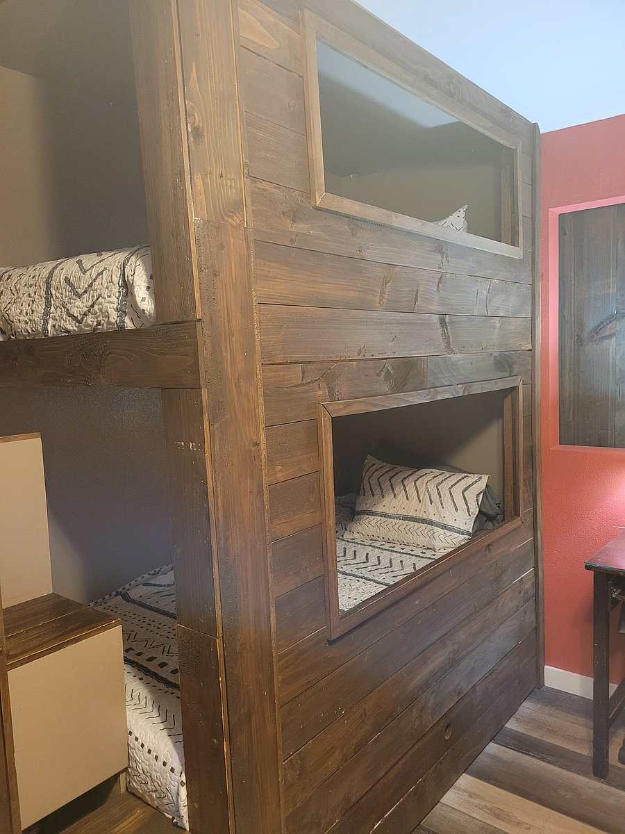 Furnished Finder property 1058414_1 photo 23