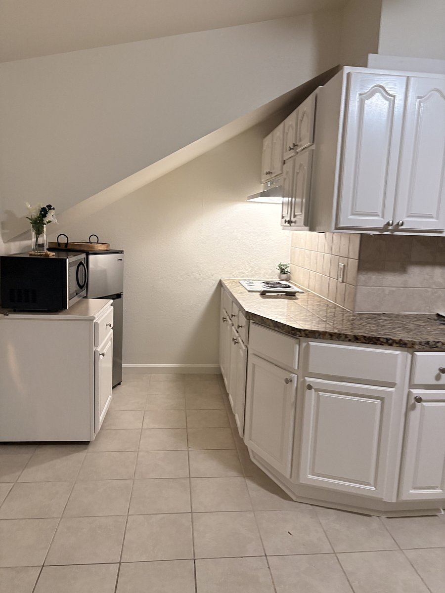 Furnished Finder property 1058415_1 photo 2