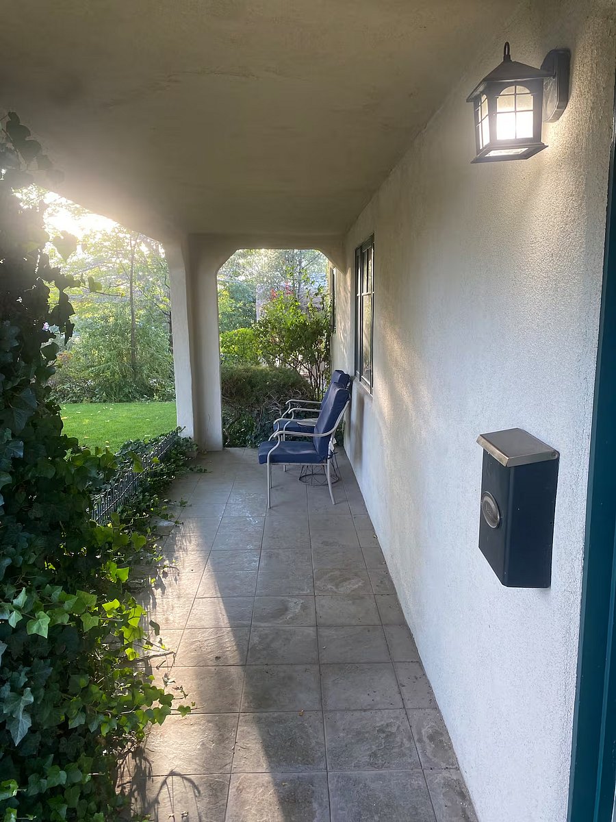 Furnished Finder property 1058474_1 photo 32