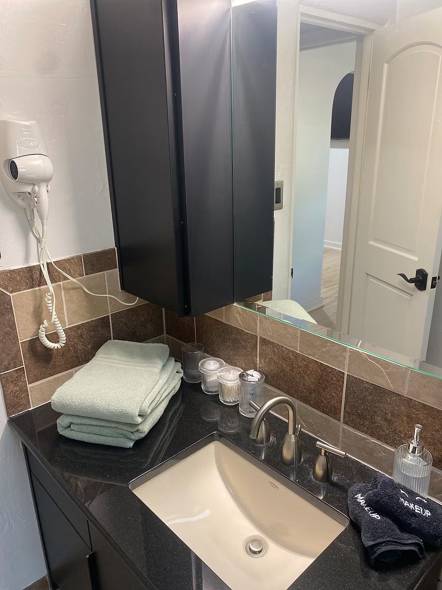 Furnished Finder property 1058474_1 photo 26