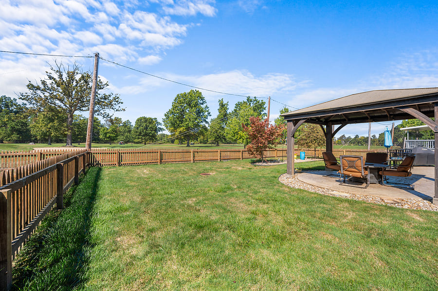 Furnished Finder property 1058516_1 photo 37