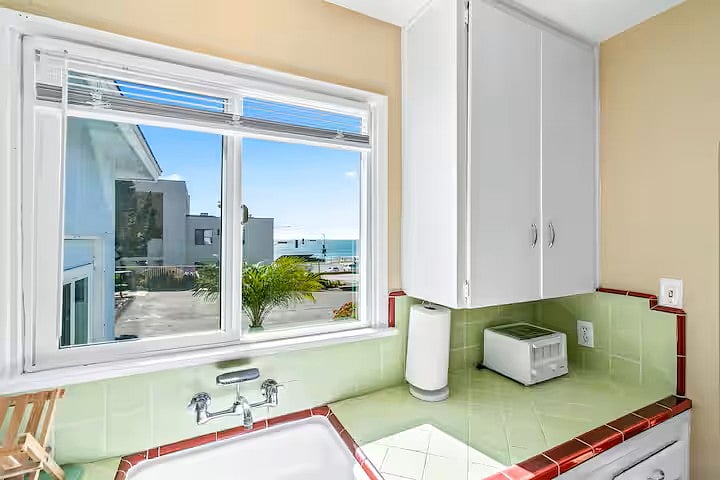 Furnished Finder property 1058534_1 photo 23