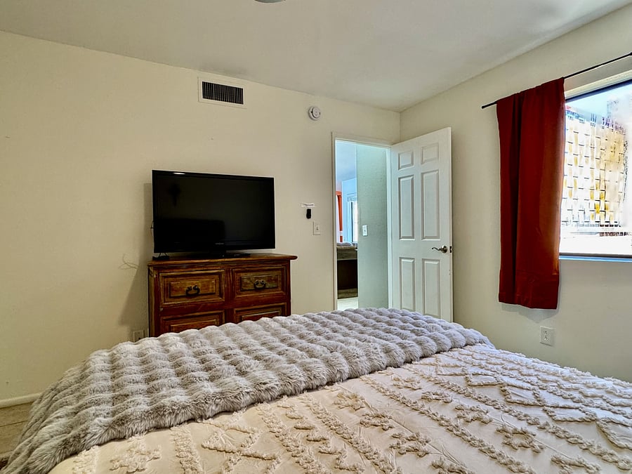 Furnished Finder property 1058602_1 photo 27