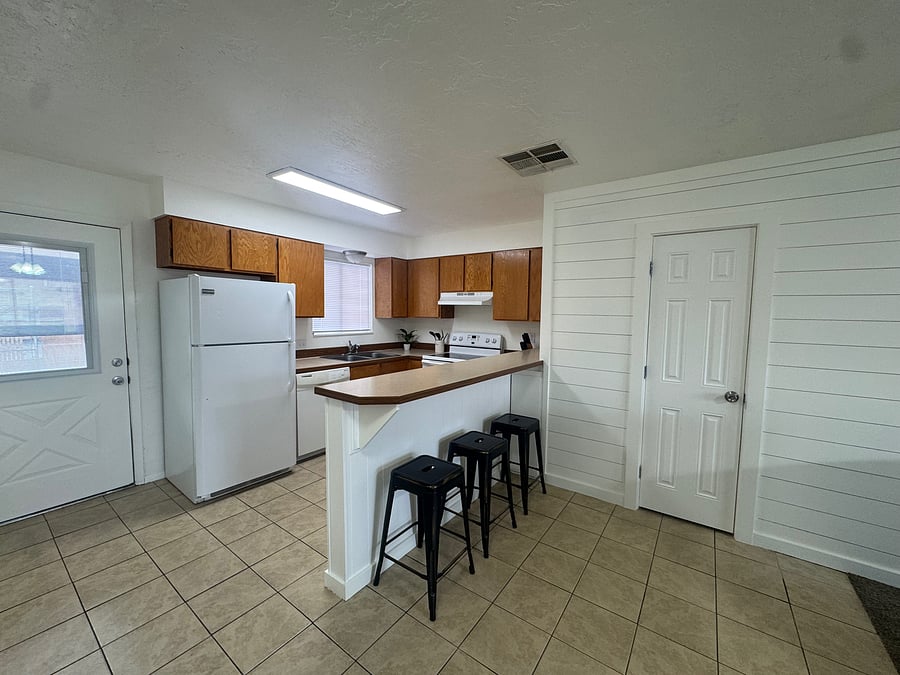 Furnished Finder property 1058663_1 photo 12