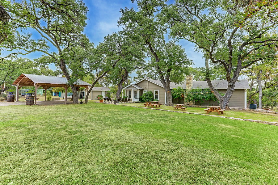 Furnished Finder property 1058672_1 photo 42