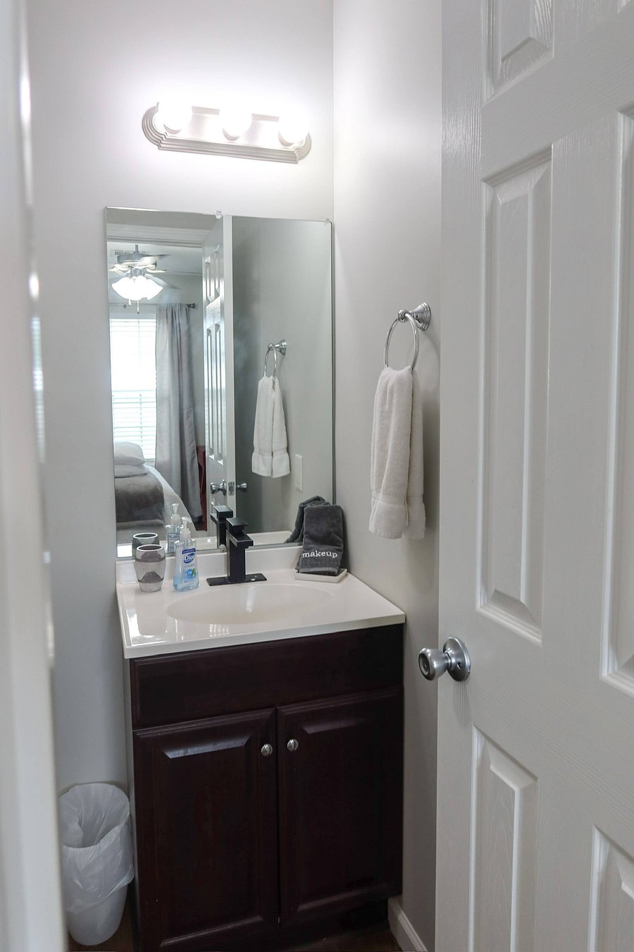 Furnished Finder property 1058678_1 photo 17