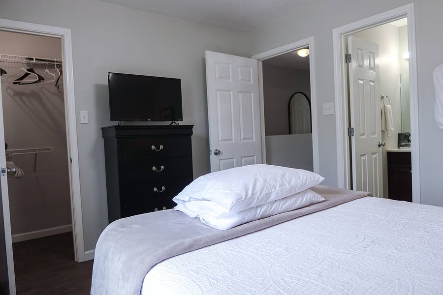 Furnished Finder property 1058678_1 photo 9