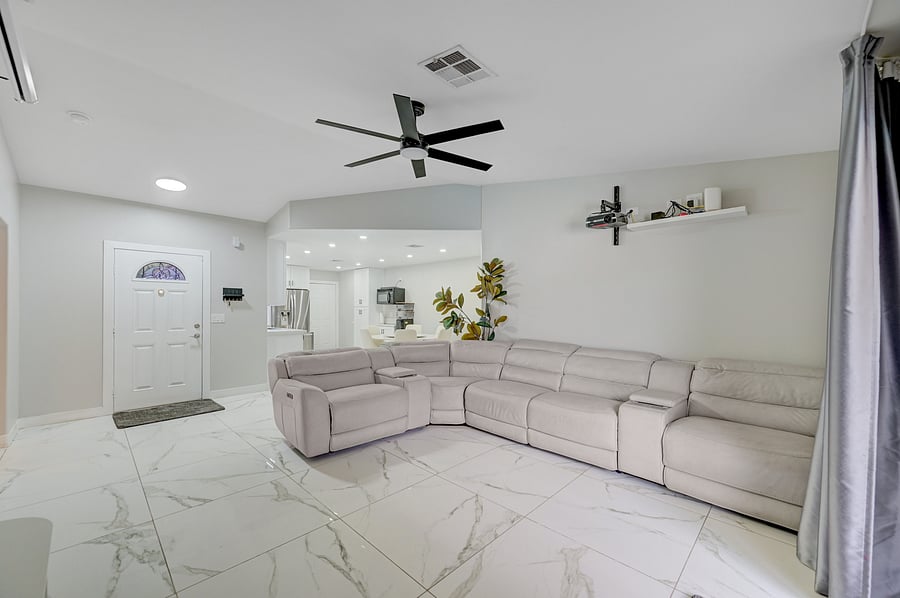 Furnished Finder property 1058738_1 photo 33