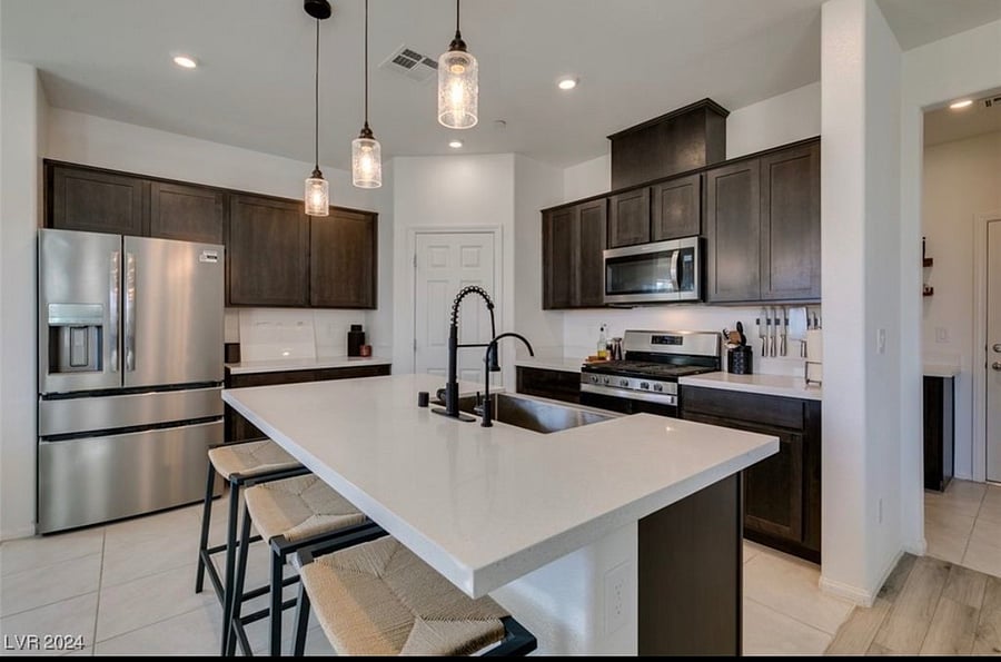Furnished Finder property 1058753_1 photo 2