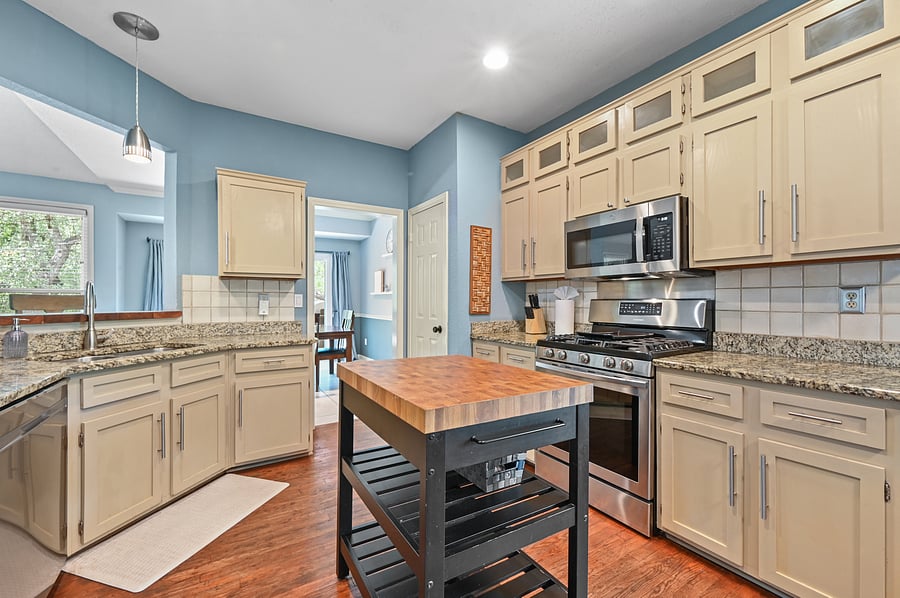 Furnished Finder property 1058755_1 photo 10