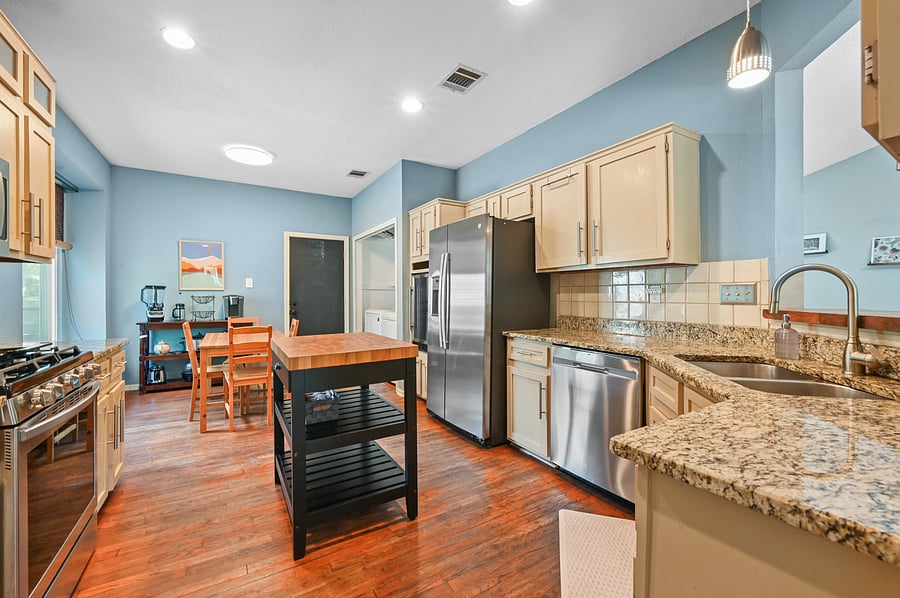Furnished Finder property 1058755_1 photo 9