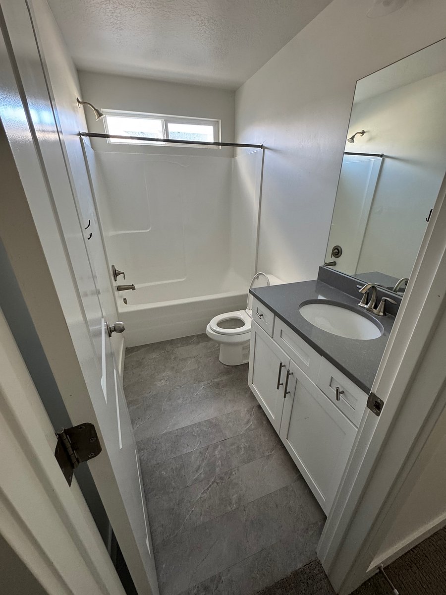 Furnished Finder property 1058779_1 photo 11