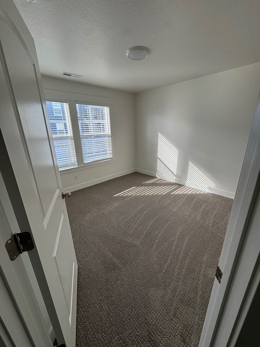 Furnished Finder property 1058779_1 photo 13