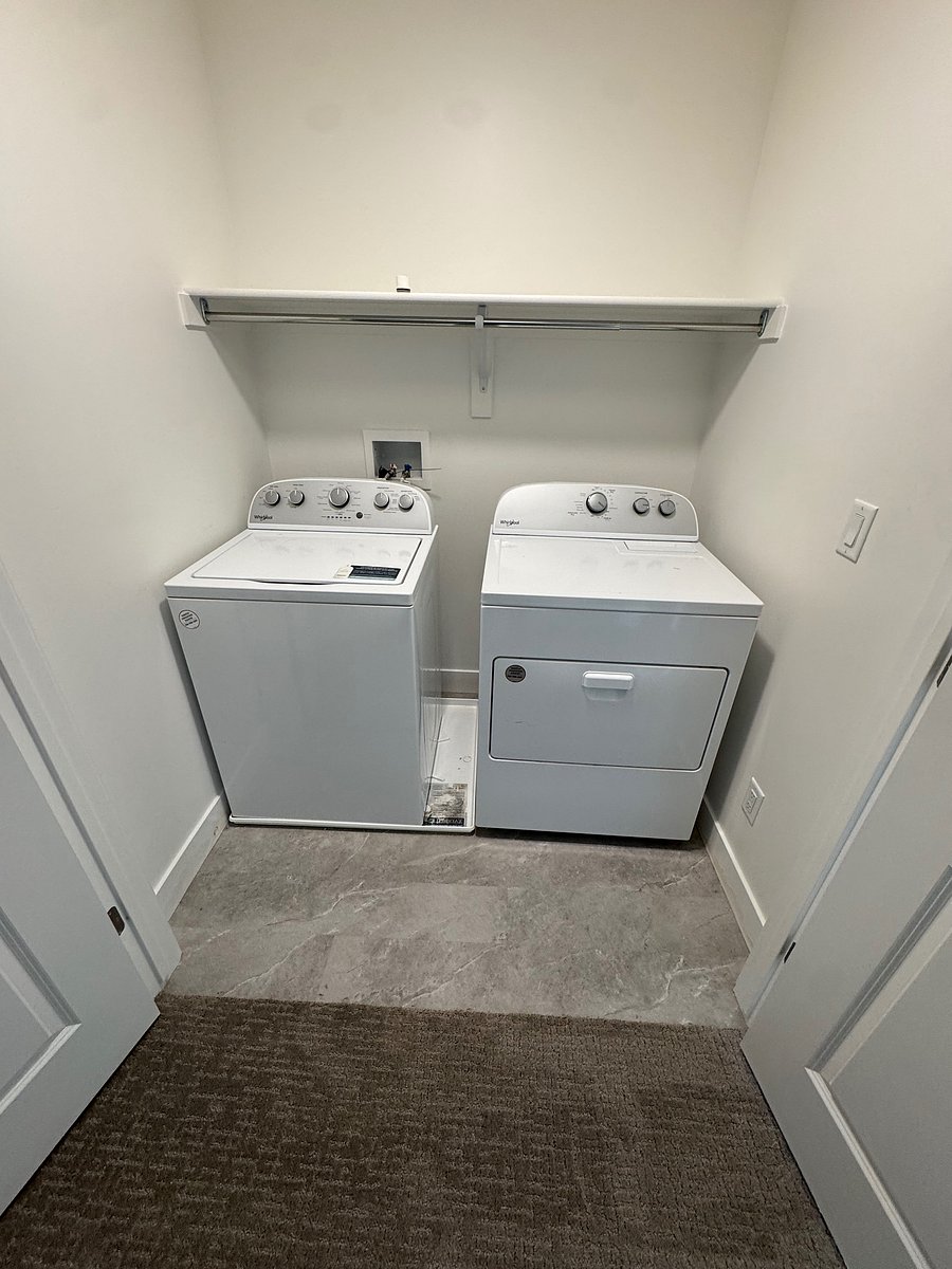 Furnished Finder property 1058779_1 photo 15