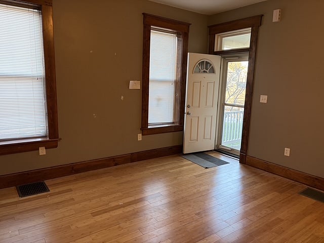 Furnished Finder property 1058800_1 photo 9