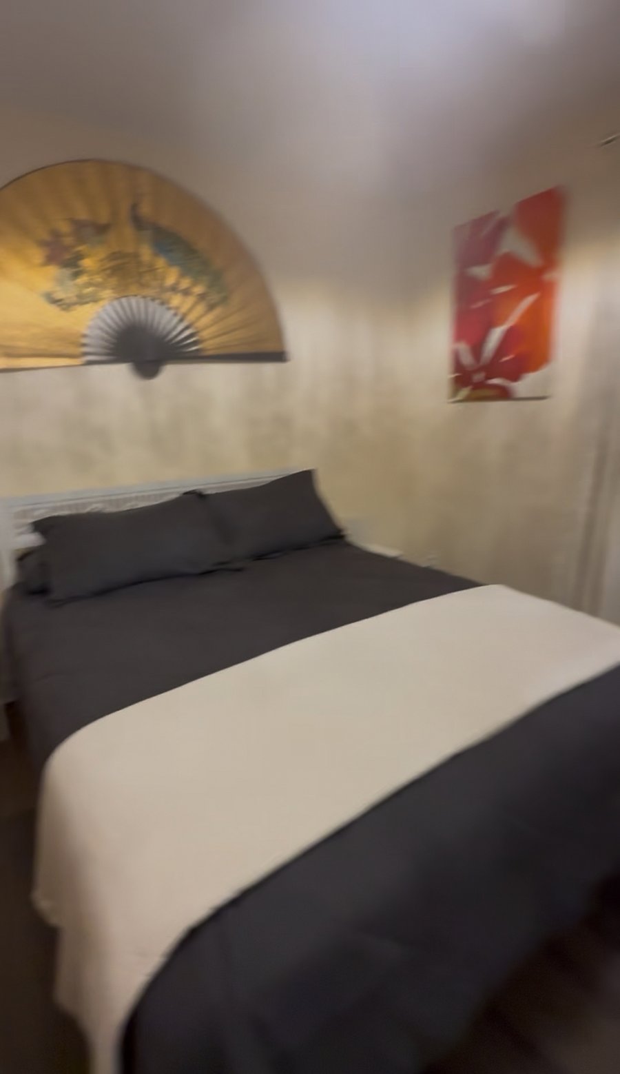 Queen bed