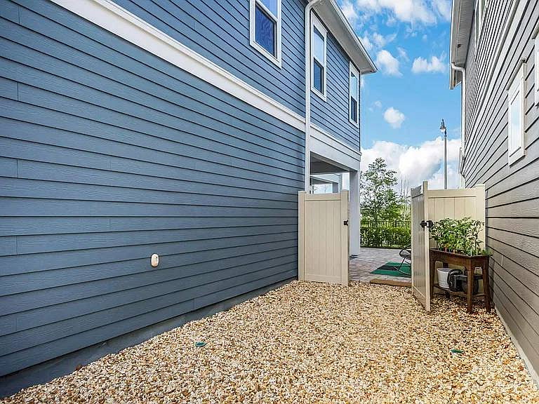 Furnished Finder property 1058832_1 photo 31