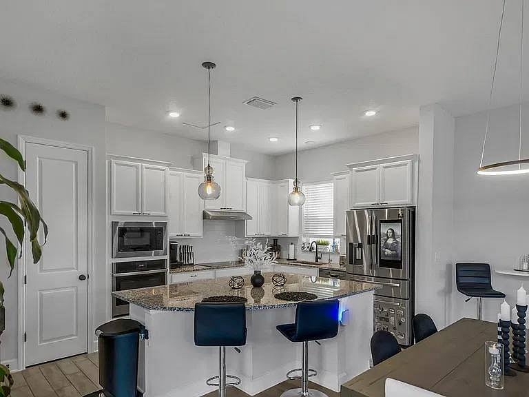 Furnished Finder property 1058832_1 photo 3