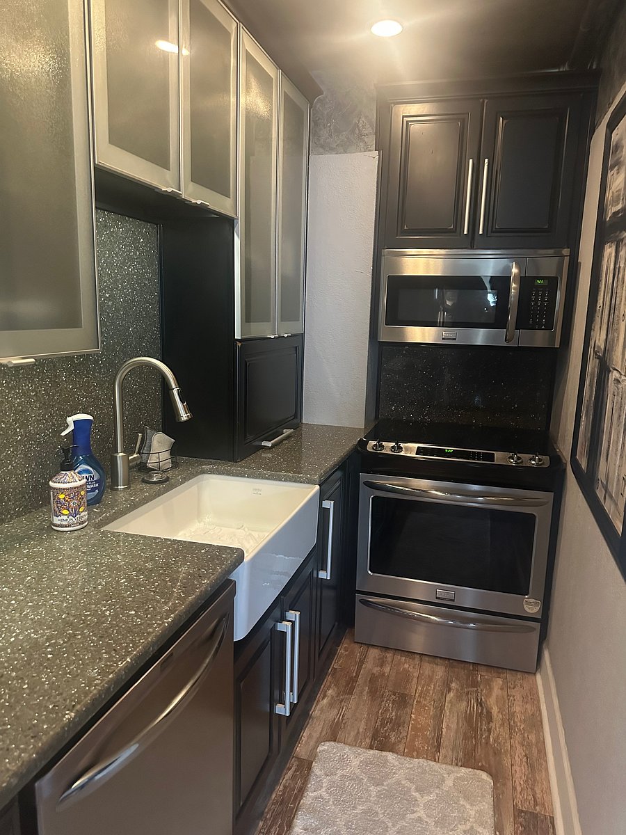 Furnished Finder property 1058848_1 photo 5