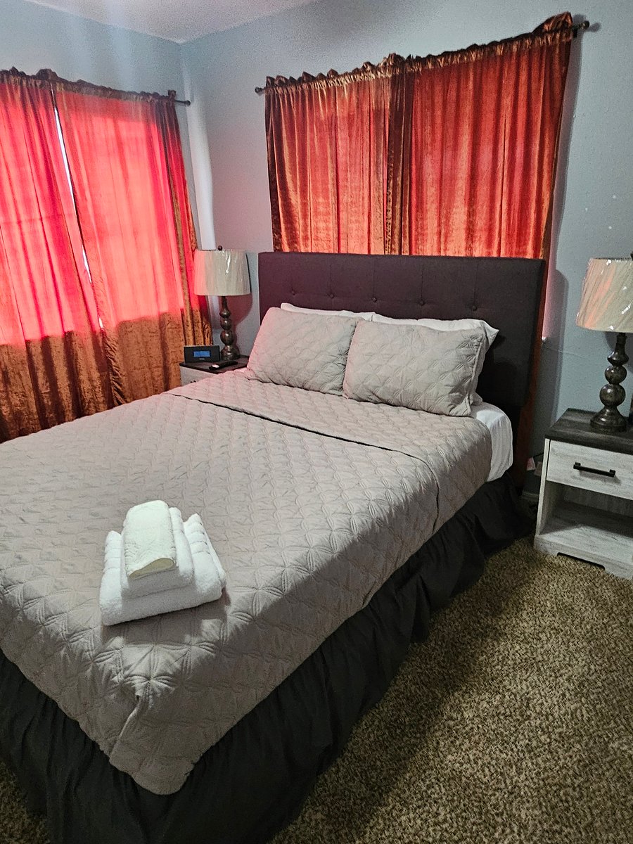 Furnished Finder property 1059114_1 photo 14