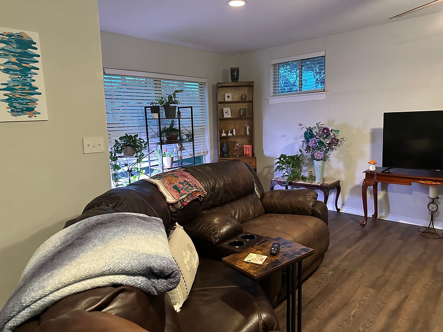 Furnished Finder property 1059122_1 photo 4