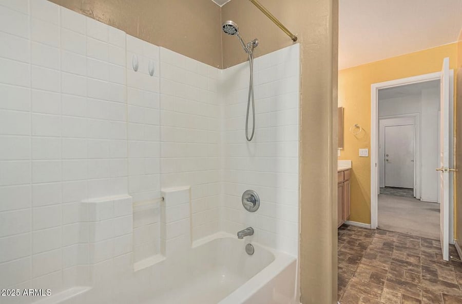 Furnished Finder property 1059140_1 photo 12
