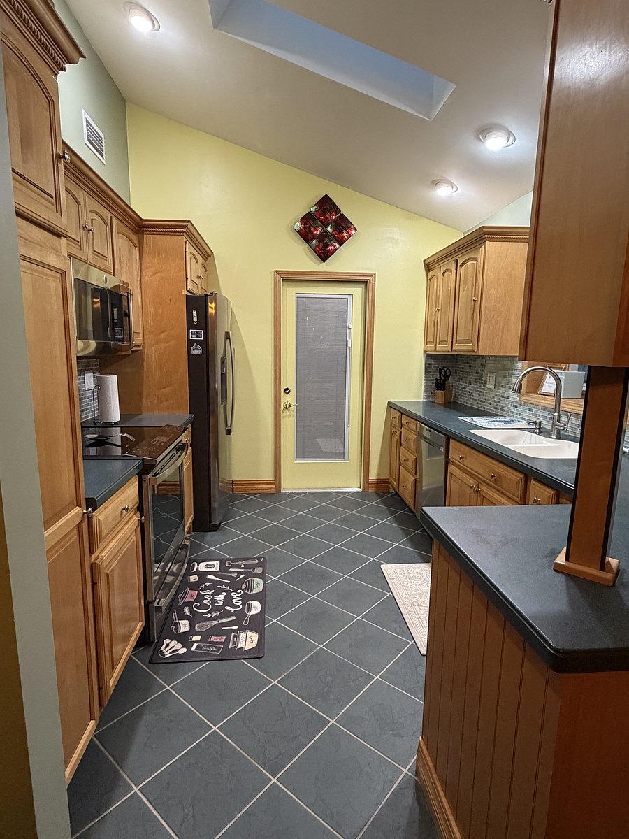 Furnished Finder property 1059208_1 photo 22
