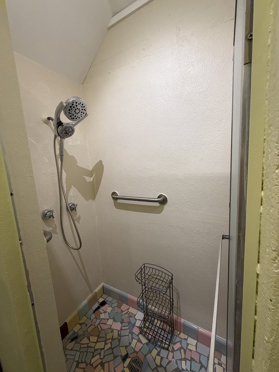 Furnished Finder property 1059208_1 photo 41